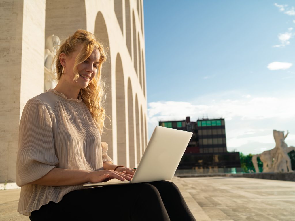 cosa vuol dire essere nomadi digitali: non è una vacanza